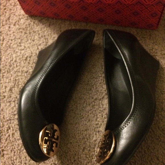 Tory Burch wedges authentic & nwt & box - Picture 2 of 7
